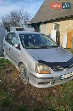 Мінівен Nissan Almera Tino 2001 в Корсунь-Шевченківському