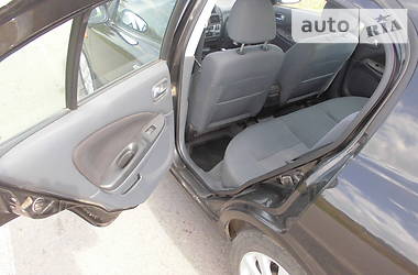 Хэтчбек Nissan Almera 2004 в Житомире