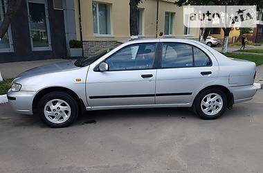 Седан Nissan Almera 1998 в Луцке