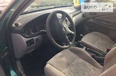 Седан Nissan Almera 2002 в Киеве