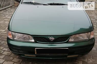 Седан Nissan Almera 1997 в Володарке