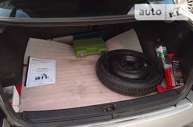 Седан Nissan Almera 2005 в 