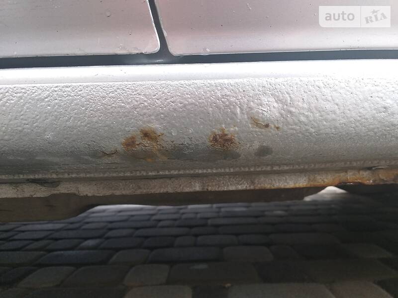 Седан Nissan Almera 2003 в Ірпені