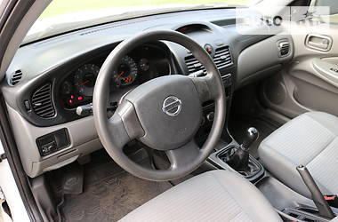 Седан Nissan Almera 2012 в Киеве