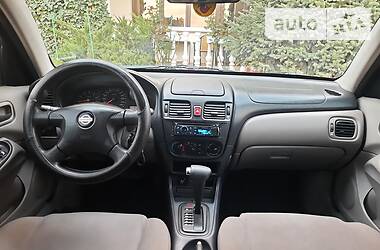 Седан Nissan Almera 2002 в Одессе