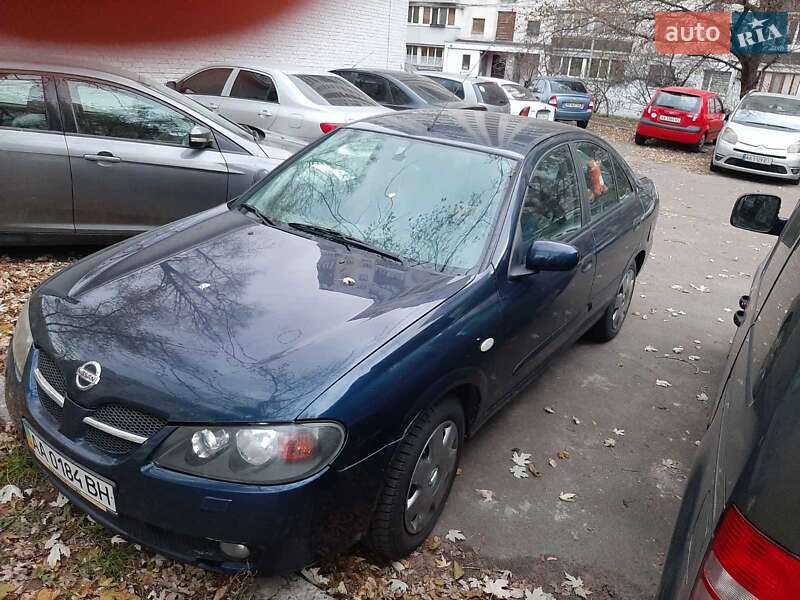 Nissan Almera 2005