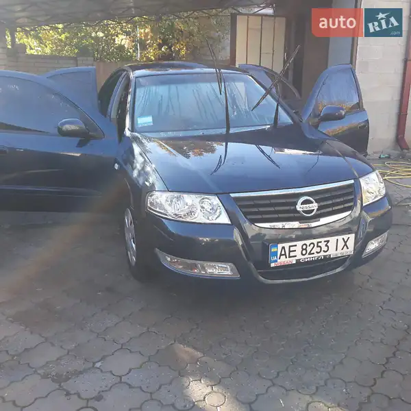 Nissan Almera