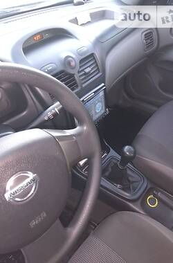 Седан Nissan Almera 2010 в Конотопі