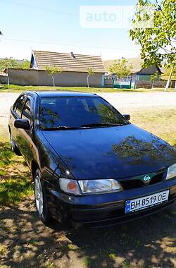 Седан Nissan Almera 1997 в Одессе