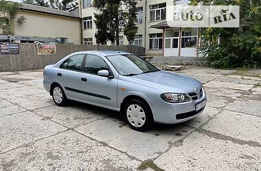 Седан Nissan Almera 2004 в Ивано-Франковске