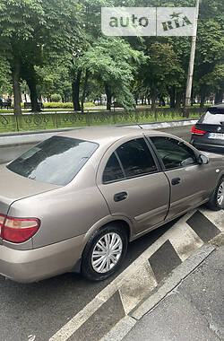 Седан Nissan Almera 2006 в Чернигове