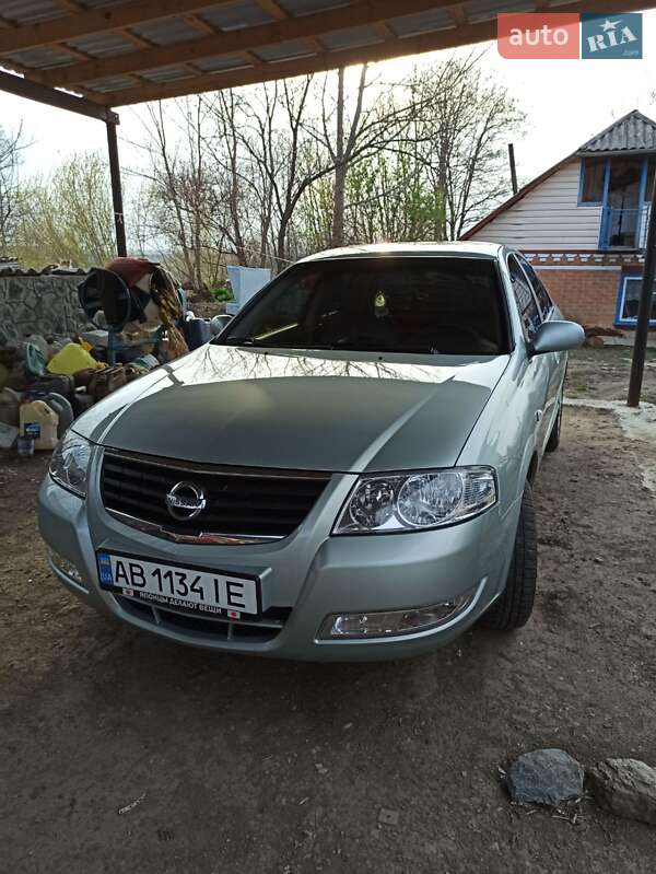 Седан Nissan Almera 2010 в Гайсину