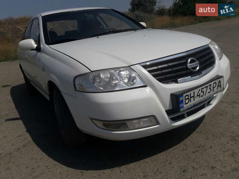 Nissan Almera 2012