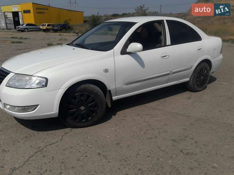 Седан Nissan Almera 2012 в Одесі