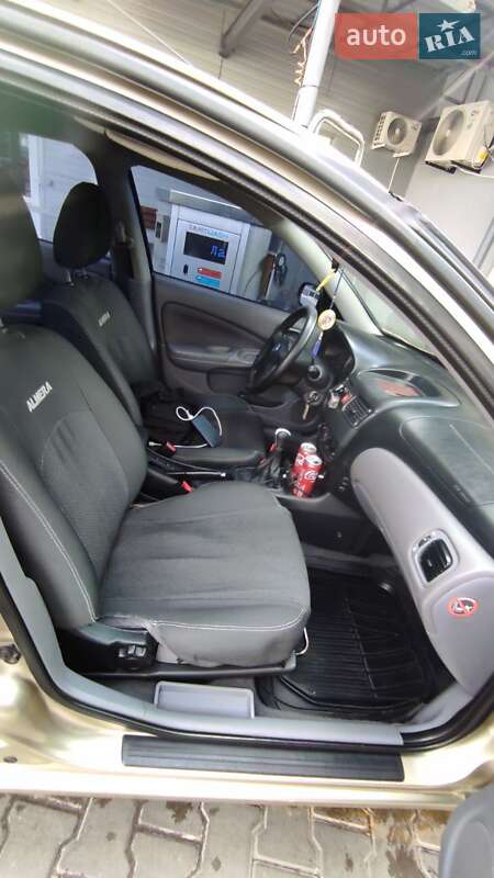 Седан Nissan Almera 2003 в Чорноморську