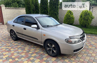 Седан Nissan Almera 2003 в Константиновке