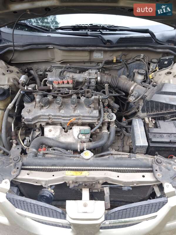 Седан Nissan Almera 2003 в Білгороді-Дністровському