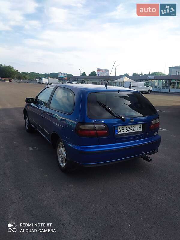 Хэтчбек Nissan Almera 1999 в Тульчине