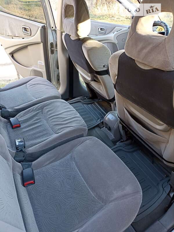 Хэтчбек Nissan Almera 2002 в Новом Роздоле фото 16 Хэтчбек Nissan Almera 2002 в Новом Роздоле