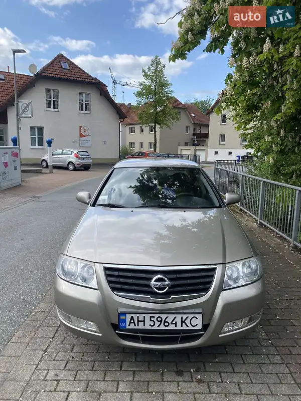 Nissan Almera 2010
