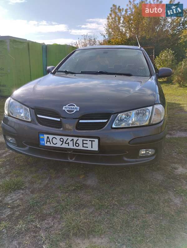 Седан Nissan Almera 2000 в Любомлі
