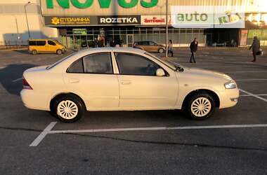 Седан Nissan Almera 2012 в Києві