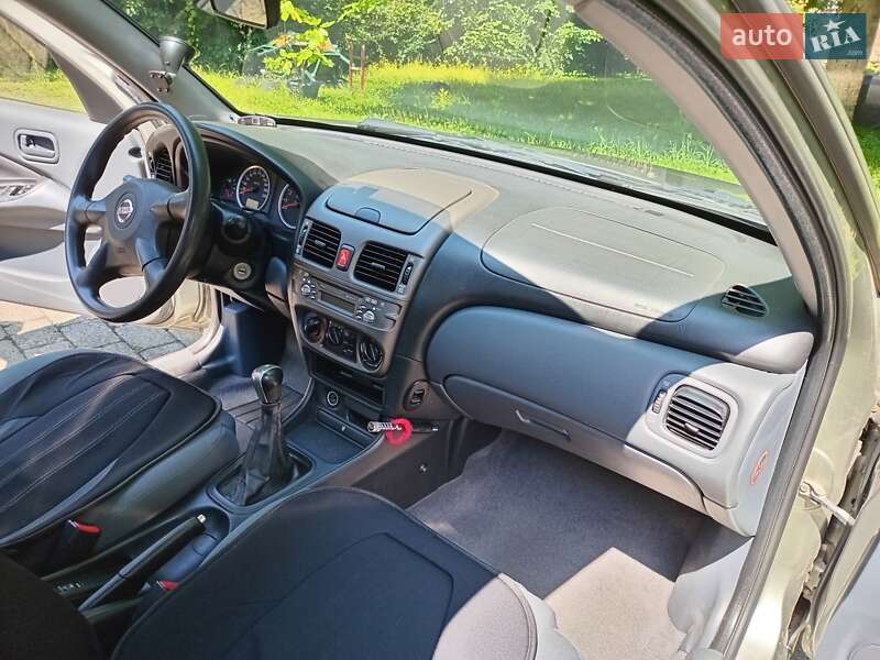 Седан Nissan Almera 2005 в Сумах