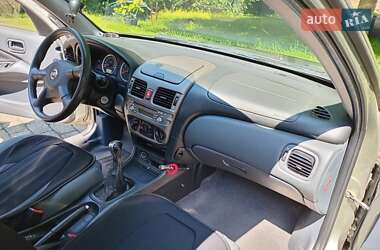 Седан Nissan Almera 2005 в 