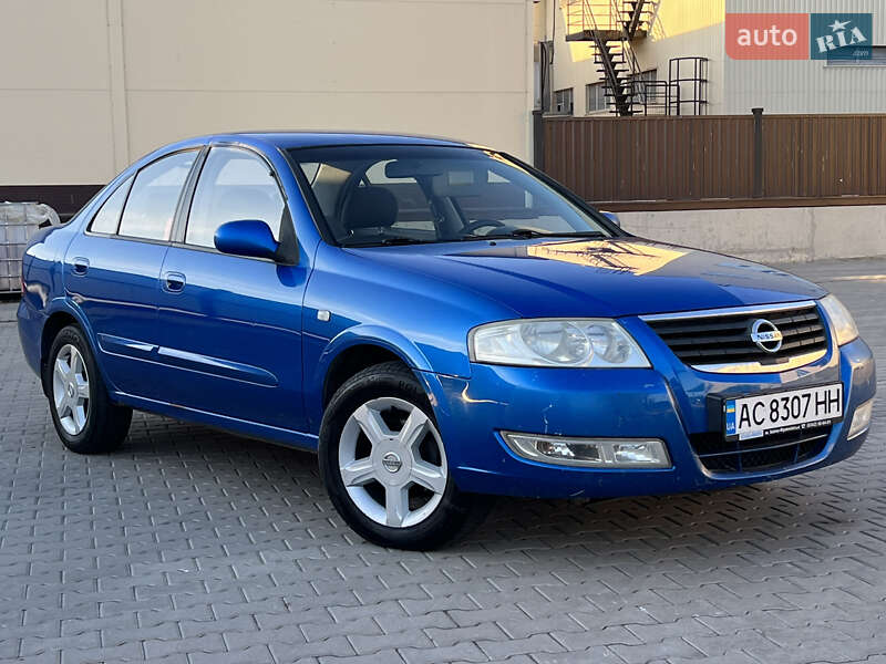 Седан Nissan Almera 2006 в Луцке