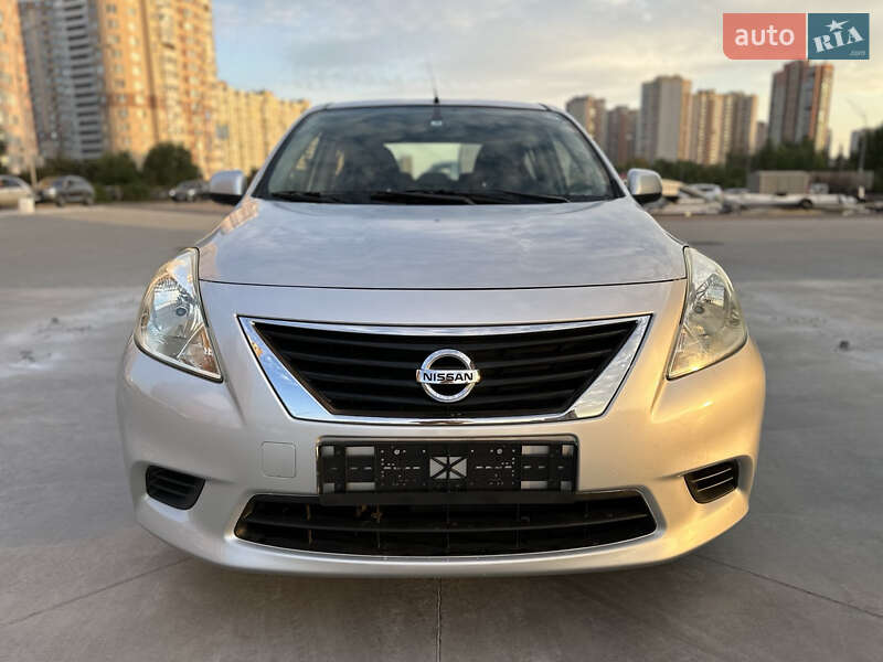 Nissan Almera 2012