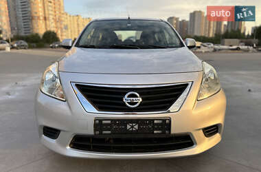 Седан Nissan Almera 2012 в Києві