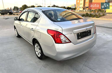 Седан Nissan Almera 2012 в Києві