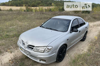 Седан Nissan Almera 2001 в Жовкве