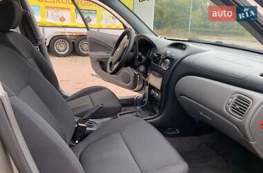 Седан Nissan Almera 2010 в Киеве