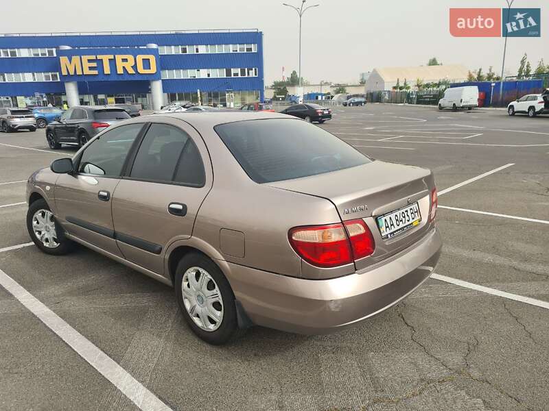 Седан Nissan Almera 2006 в Києві