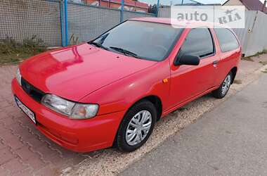 Хэтчбек Nissan Almera 1998 в Одессе