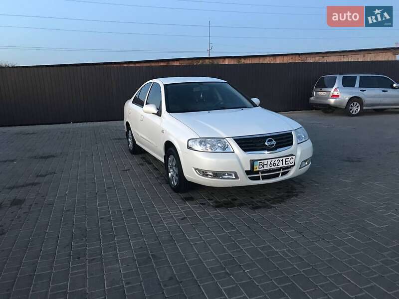 Седан Nissan Almera 2011 в Одессе