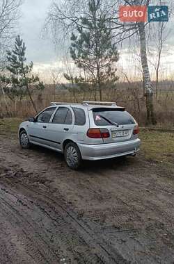 Хетчбек Nissan Almera 1996 в Теофіполі