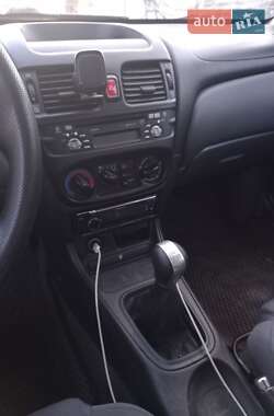 Седан Nissan Almera 2005 в Житомирі