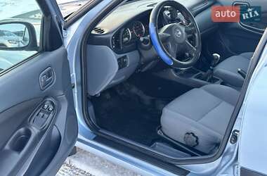 Седан Nissan Almera 2005 в Тернополі