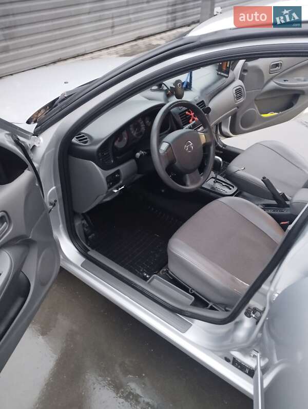 Седан Nissan Almera 2011 в Бердичеве фото 11 Седан Nissan Almera 2011 в Бердичеве