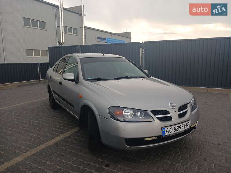 Nissan Almera 2005