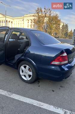 Седан Nissan Almera 2007 в 