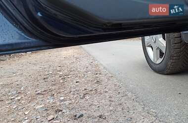 Седан Nissan Almera 2006 в 