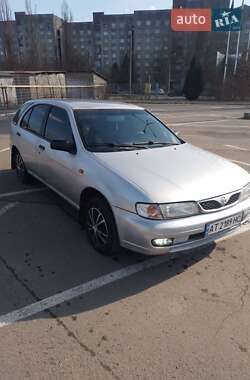 Хэтчбек Nissan Almera 1998 в Ивано-Франковске