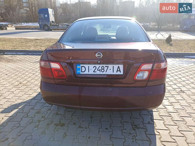 Седан Nissan Almera 2004 в Хмельницькому