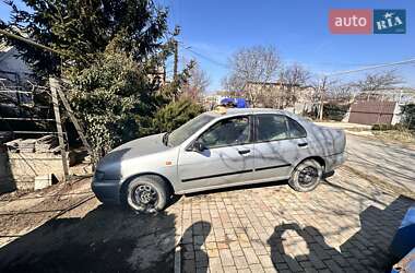 Седан Nissan Almera 1997 в Южному