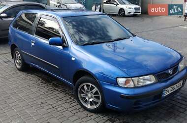 Хэтчбек Nissan Almera 1998 в Одессе