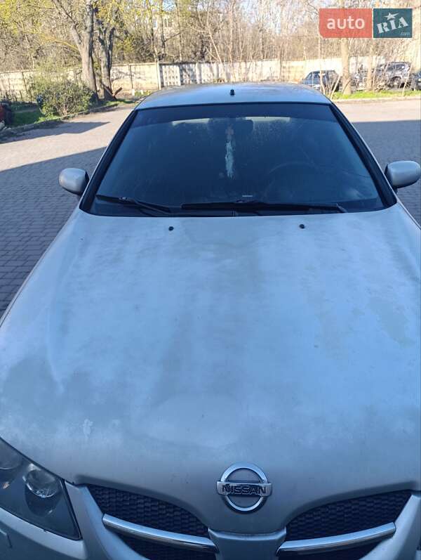 Седан Nissan Almera 2003 в Саврани