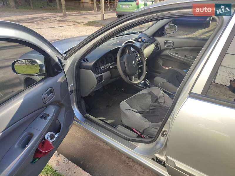 Седан Nissan Almera 2011 в Киеве